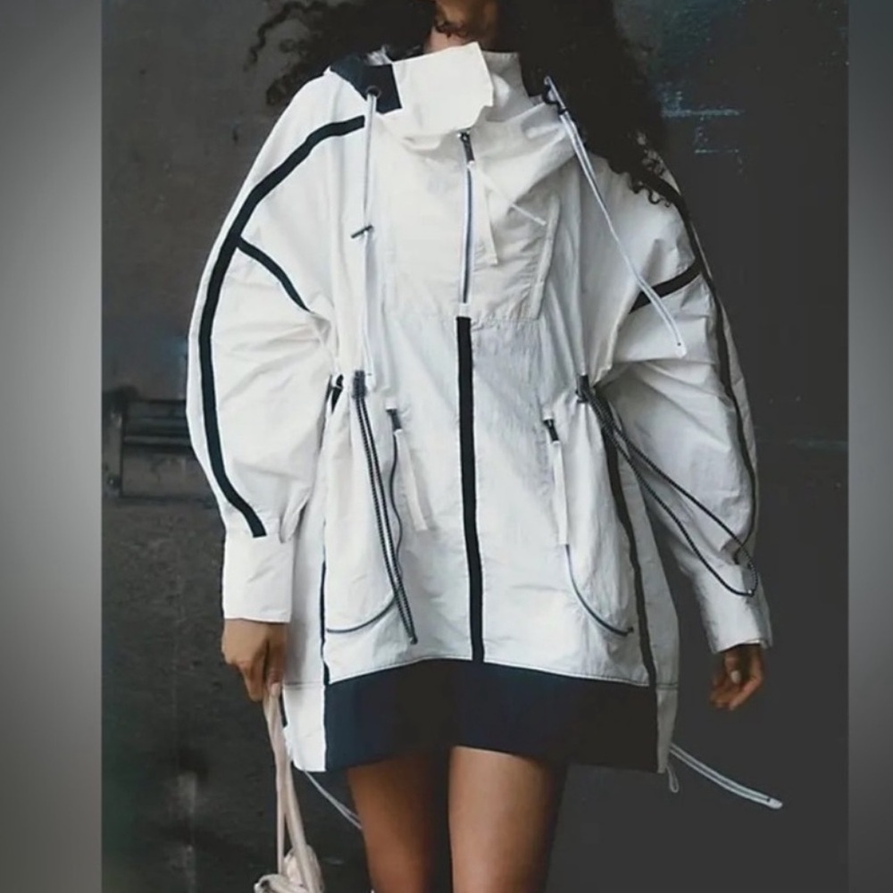 NWOT FP MOVEMENT peace out parka packable backpack in white jacket size XS/S-L